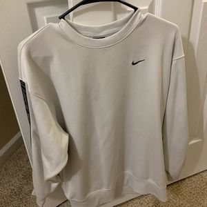 Nike dri fit sweater